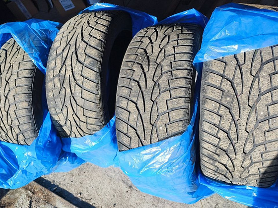 Шипованные шины Nankang 225/50 R17 98T (4 шт.)