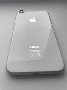 iPhone XR 64GB (2 foto / 7)