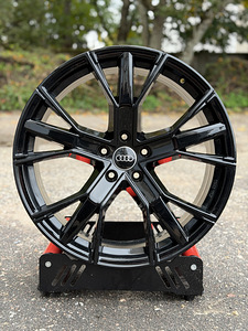 20" Audi veljed 5x112 (GMP Italy) (1 foto / 8)