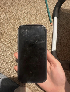 Telefon (1 foto / 3)
