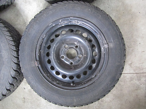 Renault R15 5x108 veljed, 7 mm naastrehvid, ilukilbid (3 foto / 9)