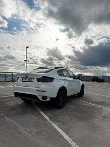 BMW X6 35d 2010 (3 foto / 6)