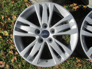 Ford R16 5x108 originaal valuveljed (2 foto / 8)