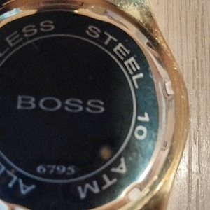 Мужские часы Hugo Boss (6 фото из 10)