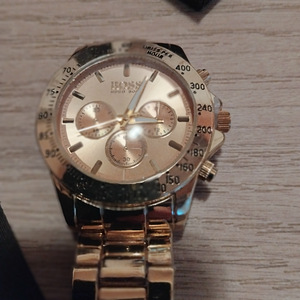 Мужские часы Hugo Boss (8 фото из 10)