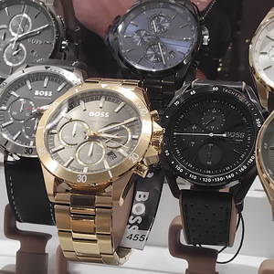 Мужские часы Hugo Boss (10 фото из 10)