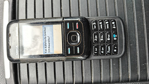 NOKIA telefonide komplekt + lisavarustust (5 foto / 6)
