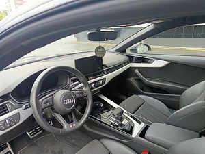 Audi A5 2.0 120kW, 2022 (9 foto / 9)