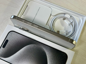 Apple iPhone 15 Pro 256GB White Ti nagu uus. Aku 100% (2 foto / 8)