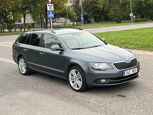 SKODA SUPERB (2 foto / 11)