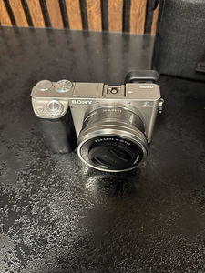 Sony A6000 + kaks objektiivi ja kaamerakott (3 foto / 5)