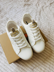 Новые женские кроссовки Ellesse Sandy White/Gold — размер 38 (1 фото из 6)