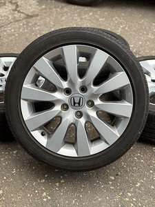 17" Honda originaalveljed 5x114,3 + suverehvid 225/45/17 (1 foto / 9)