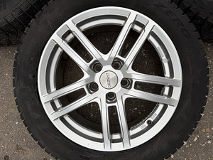 17" Dezent veljed 5x112 + 215/55/17 m+s Pirelli (1 foto / 7)