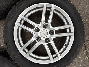 17" Dezent veljed 5x112 + 215/55/17 m+s Pirelli (4 foto / 7)