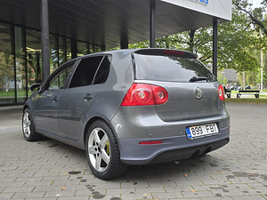 Volkswagen Golf 1.9 GTD manual. (2 foto / 15)