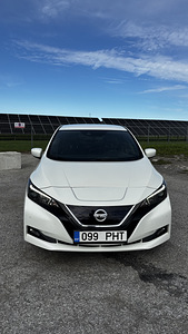 Nissan Leaf (1 foto / 8)