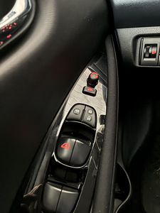 Nissan Leaf (8 foto / 8)