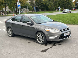FORD MONDEO (2 foto / 11)