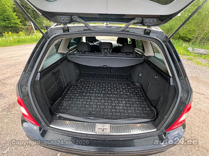 Mercedes C 200 CDI (9 foto / 10)