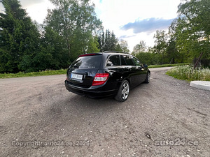 Mercedes C 200 CDI (3 foto / 10)