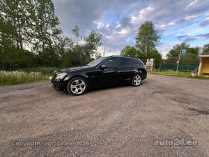 Mercedes C 200 CDI (1 foto / 10)