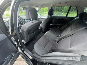 Mercedes C 200 CDI (10 foto / 10)