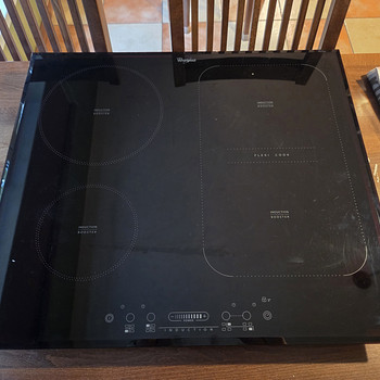 Whirlpool induksioonpliidiplaat