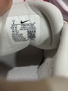 кроссовки Nike, р. 39 (4 фото из 4)