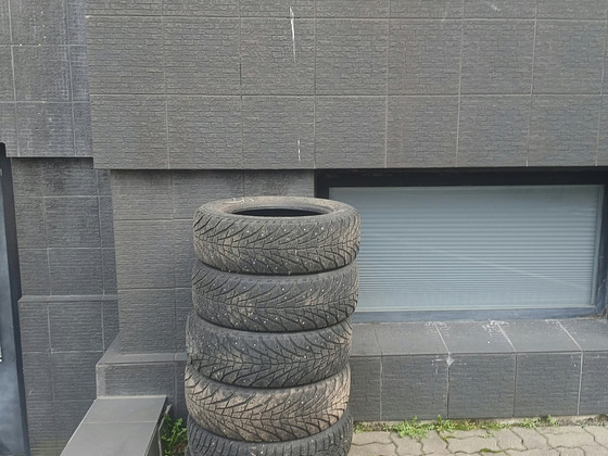 Auto välisrehvid