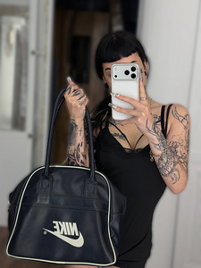 Nike vintage bag (1 foto / 2)