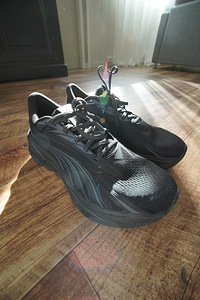 Кроссовки Puma (1 фото из 9)