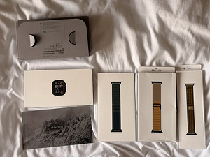 Apple watch ultra 2 GPS+Cellular black titanium (2 foto / 8)