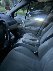Renault Scenic 1.9TDI MT (3 foto / 5)