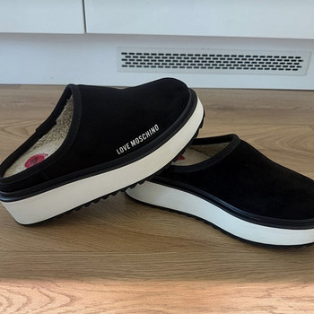 Moschino ugg stiilis soojad kingad