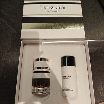 Trussardi Pure Jasmine комплект