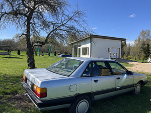 Audi100 (1 foto / 5)
