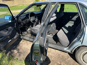 Audi100 (5 foto / 5)