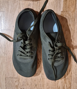 Minimalist sneakers / tossud / мягкие кроссовки 43 (2 фото из 4)
