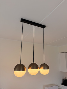 Müüa heas korras 3-kupliga rippvalgusti/lamp (2 foto / 2)