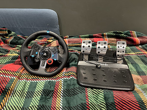 Logitech G29 + педали (1 фото из 3)