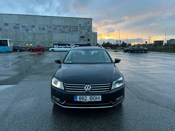 VOLKSWAGEN PASSAT B7 2.0 TSI 2012