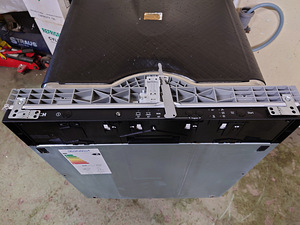 Посудомоечная машина BOSCH 60 см (2 фото из 5)