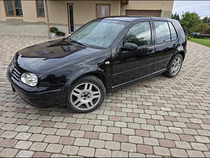 Volkswagen Golf (3 foto / 12)