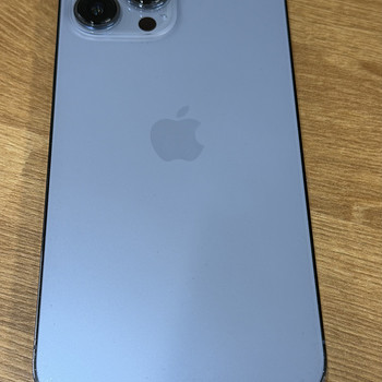 Apple iPhone 13 Pro Max 256Gb Sierra blue v heas korras