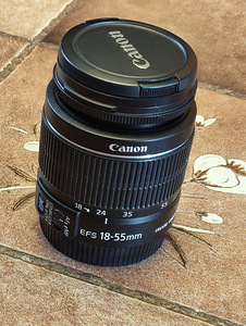 Canon EOS 1100D peegelkaamera+kaks objektiivi+kott+tarvikud (4 foto / 10)