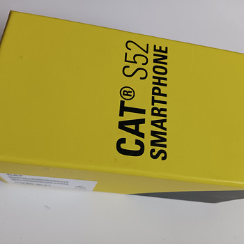 Продам стильный и надежный CAT S52 smartphone.
