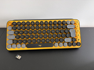 Logitech POP Keys juhtmevaba mehaaniline klaviatuur (Blast) (2 foto / 6)