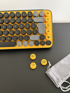 Logitech POP Keys juhtmevaba mehaaniline klaviatuur (Blast) (6 foto / 6)