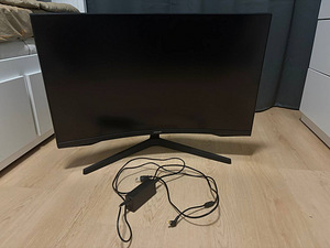 Монитор Samsung Odyssey G5 (2 фото из 5)